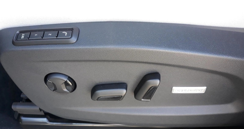 Volkswagen ID.Buzz cena 244155 przebieg: 1, rok produkcji 2023 z Ostrów Mazowiecka małe 277